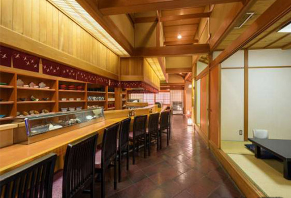 お食事処「群鶴」