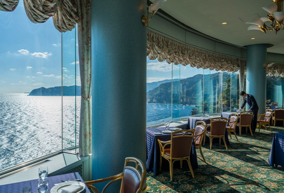 アカオ 和食レストラン