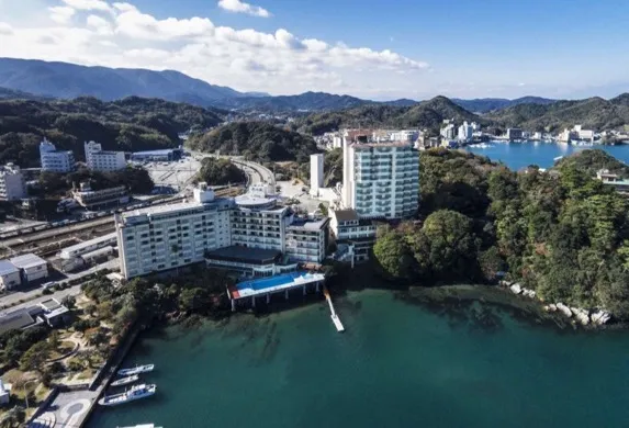 戸田家のリゾートバイト