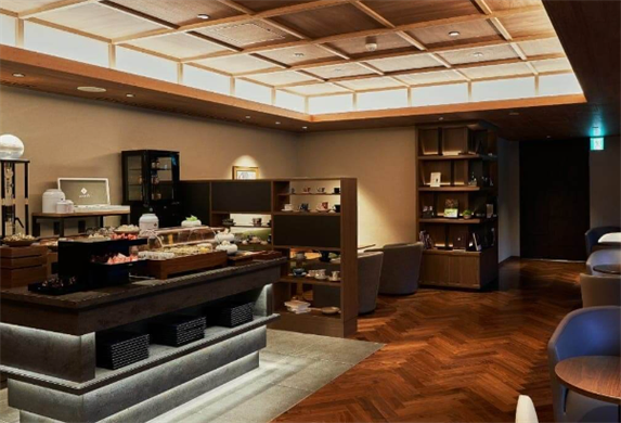 ラウンジ兼レストランホール